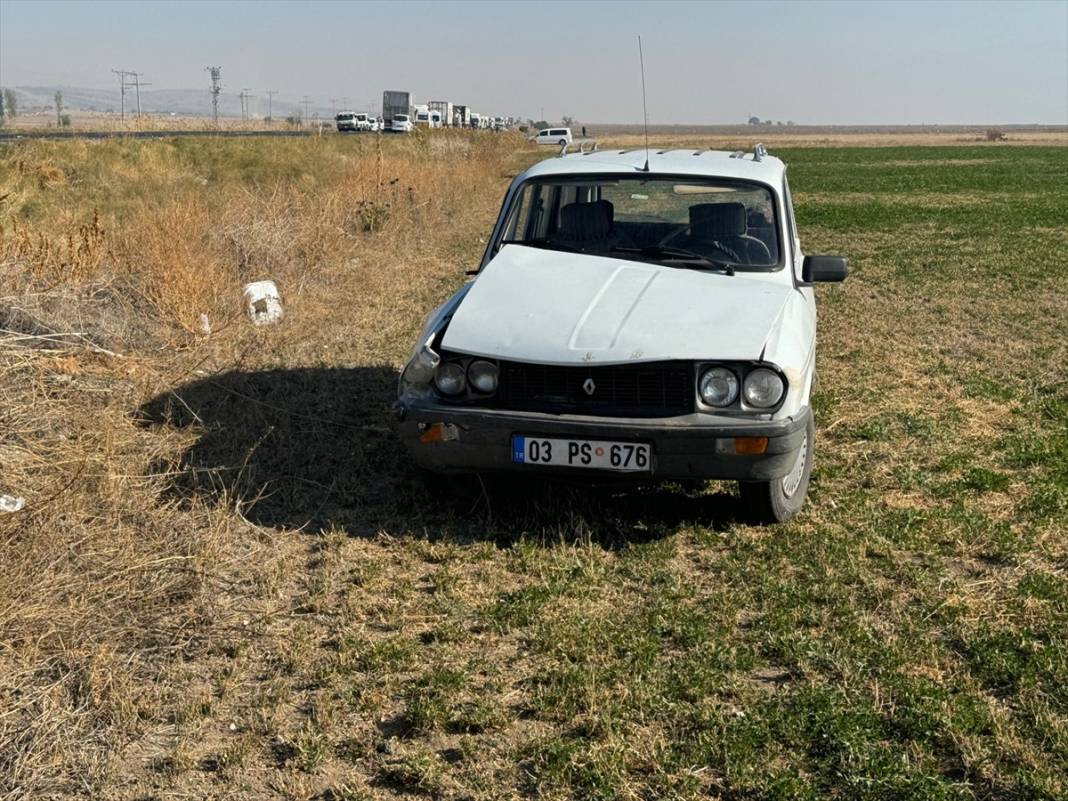 Konya'daki ailesinin yanından dönen Astsubay Ali Durgut zincirleme kazada hayatını kaybetti 7